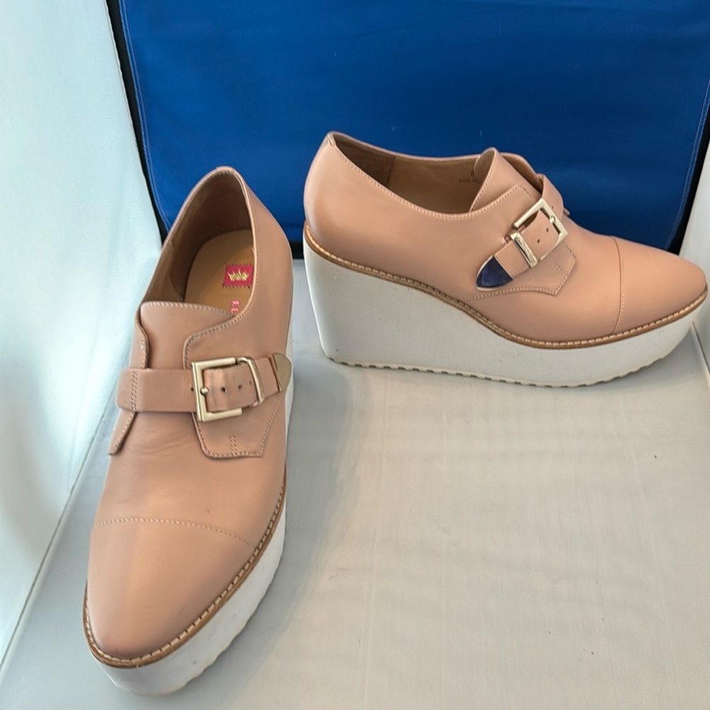 Elaine Turner women’s 8.5 platform,‎ 5 inch